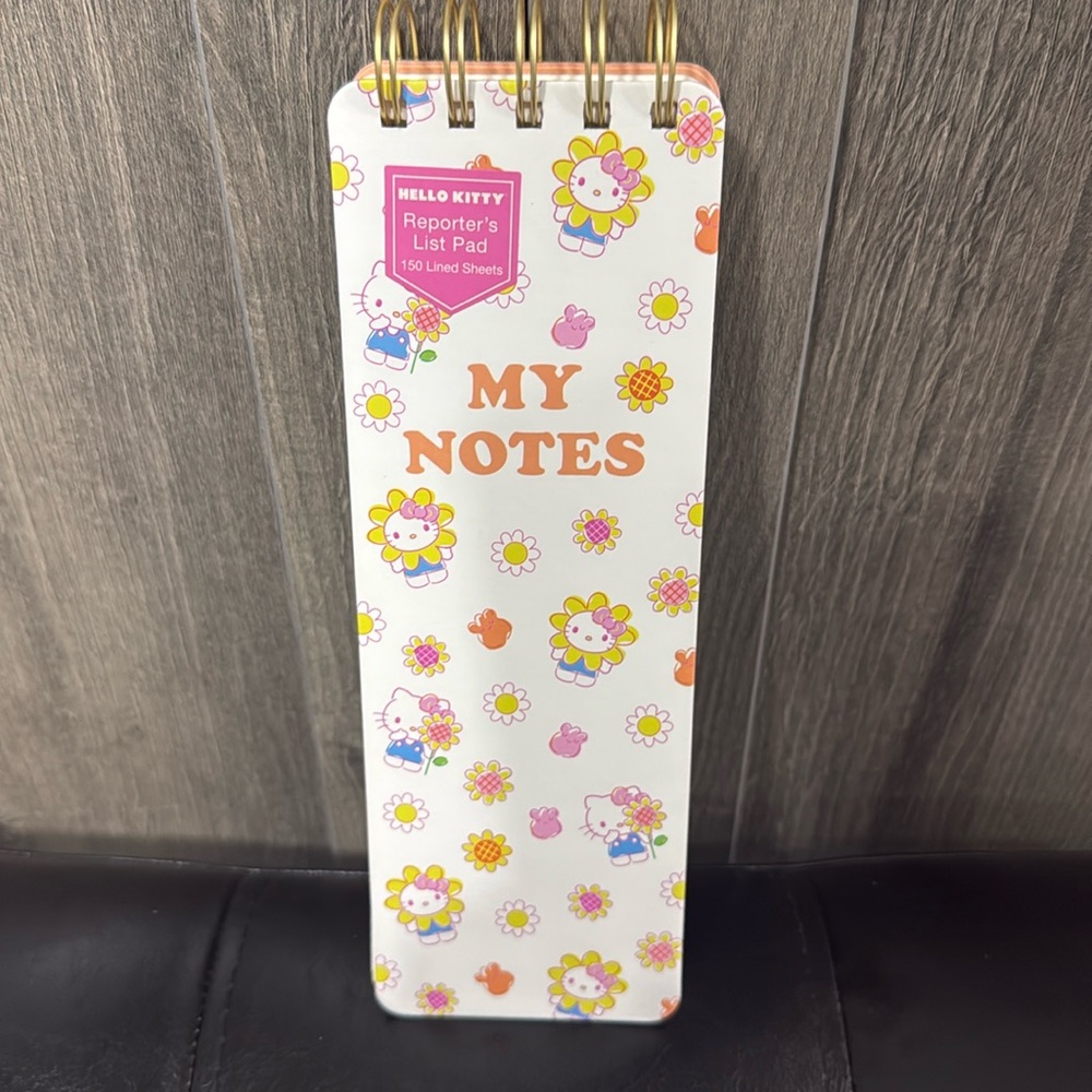 New Hello Kitty Sunflower Cover Spiral 150 Lined Sheets Reporters List Pad